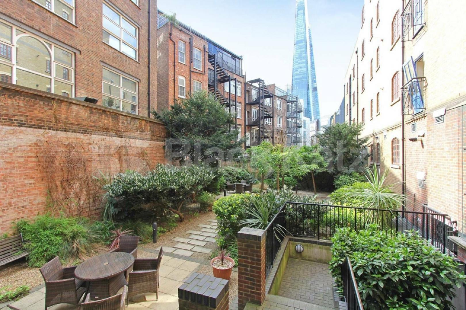 Bright and airy penthouse apartment near London Bridge Station Lion Court, Shand Street, London Bridge